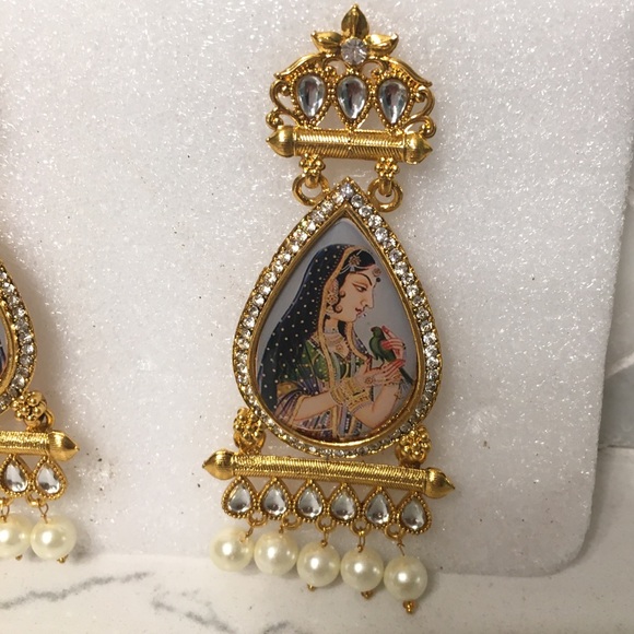 Indian jewelery/ earrings. - Picture 3 of 3